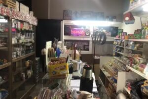 Almacén-Kiosc0-€l C@¥∆T£- & Regionales M.A.K.E-Bazar-Perfumeria-Regaleria