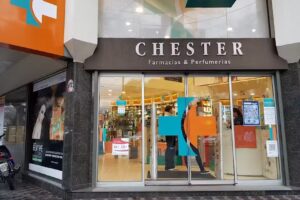 Chester Farmacias & Perfumer&iacute;as Plazoleta