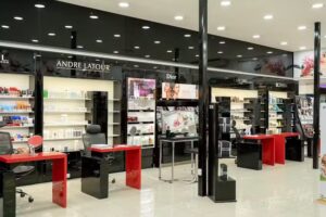 El Balc&oacute;n &ndash; Dinosaurio Mall Alto Verde