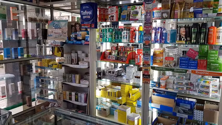 Farmacia Del Aguila