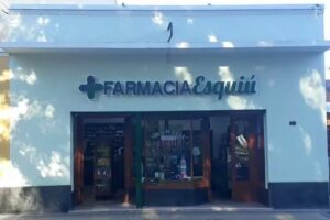 Farmacia Esquiu