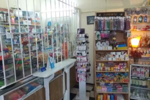 farmacia perfumeria gramcko juncal 810 temperley