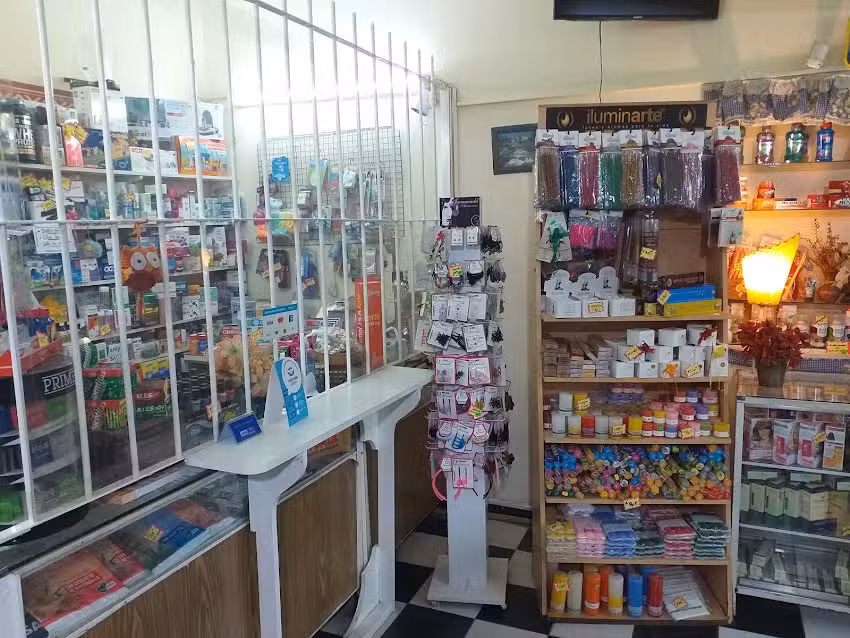 farmacia perfumeria gramcko juncal 810 temperley