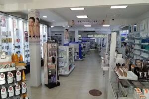 Farmacia Rp./ Los Lirios