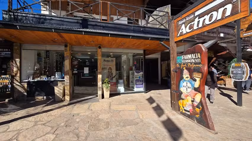 Farmacia Terbonati en Villa General Belgrano