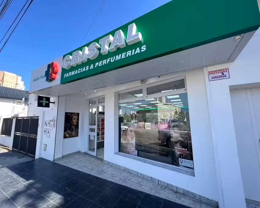 Farmacia y Perfumer&iacute;a Cristal Rada