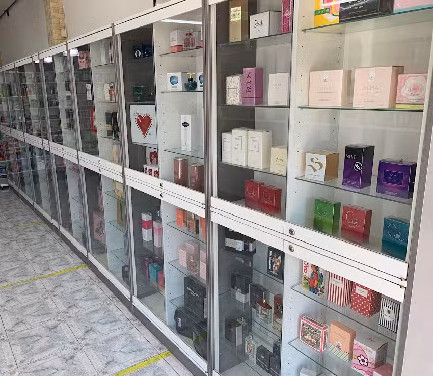 Farmacia y Perfumeria Dominguez