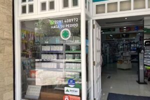 Farmacia y perfumer&iacute;a Peatonal