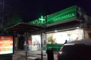 Farmacia y Perfumería Perrone