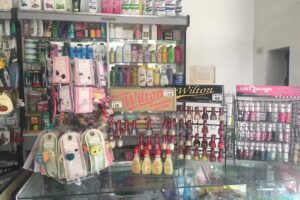 Farmacia y Perfumer&iacute;a Rolla