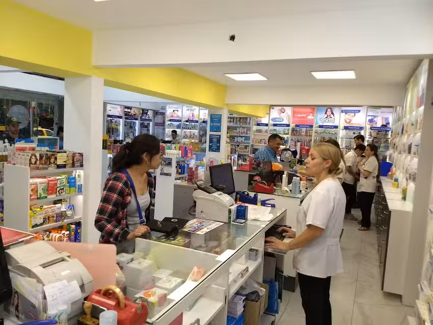 Farmacias General Paz Col&oacute;n
