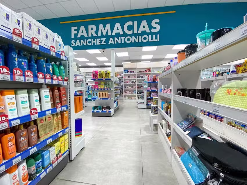 Farmacias S&aacute;nchez Antoniolli 18