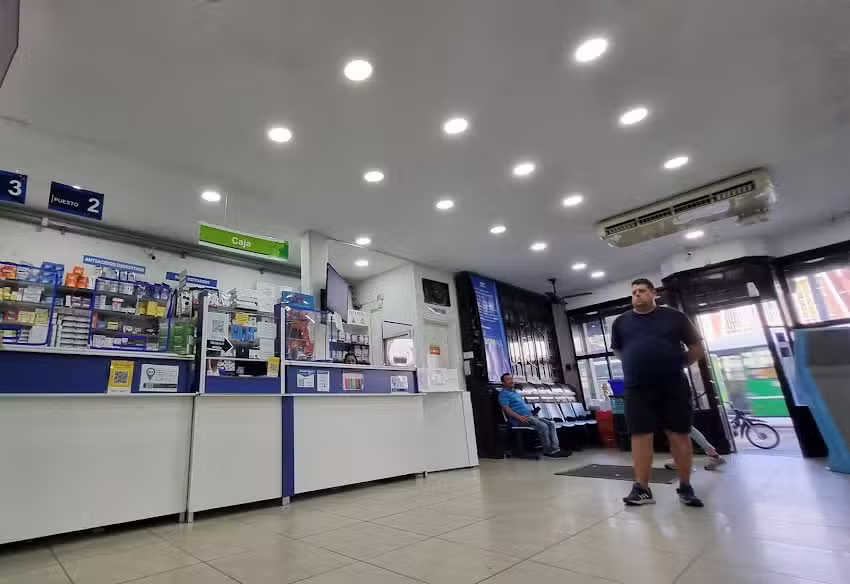 Farmacias UOMAX Mitre