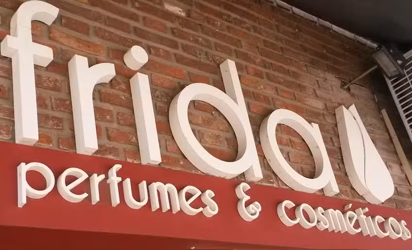 Frida Perfumes & Cosmeticos