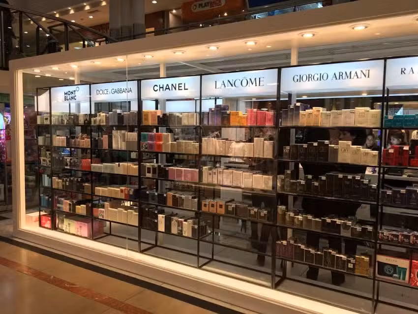 Juleriaque &ndash; Shopping del Siglo