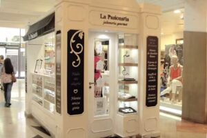 La Pasionaria Shopping del Siglo