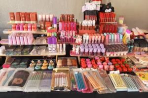 LOCAS POR EL MAQUILLAJE