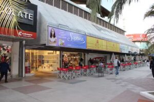 Lucari Mayorista Saphirus Peatonal Illia