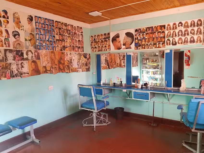 Peluqueria y Perfumeria &ldquo;El Porvenir&rdquo;