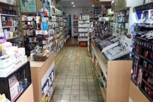 Perfumer&iacute;a Laura