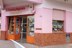 Perfumeria Y Regaleria “Almendra”