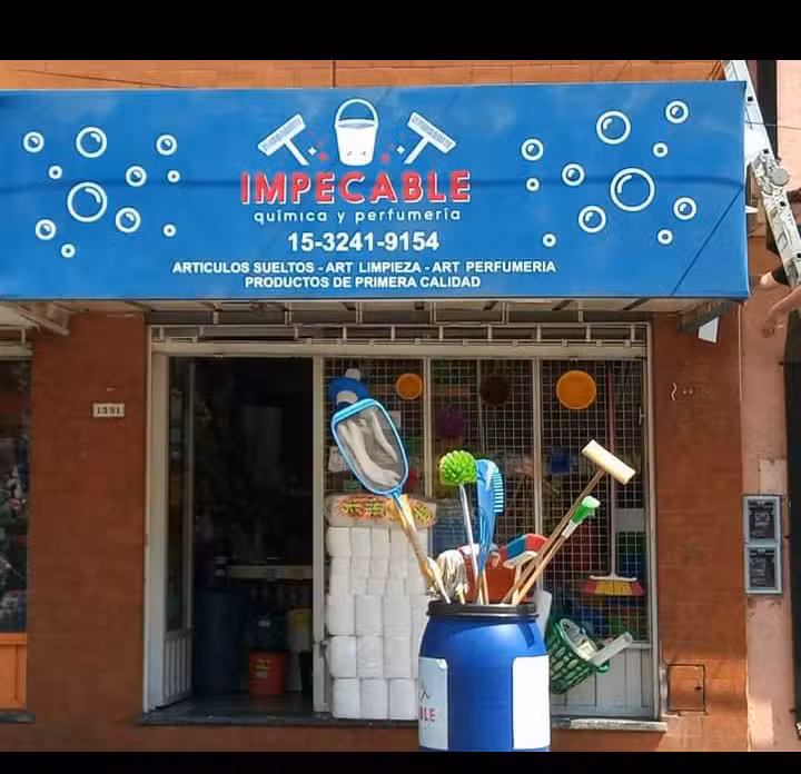 QU&Iacute;MICA Y PERFUMERIA&rdquo; IMPECABLE&rdquo;