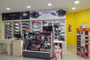 Raffe Perfumer&iacute;as.