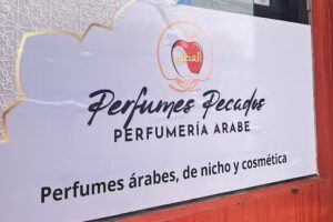 Tienda Mavi y perfumer&iacute;a