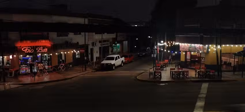 Vera Luis Angel. PERFUMERIA Charles